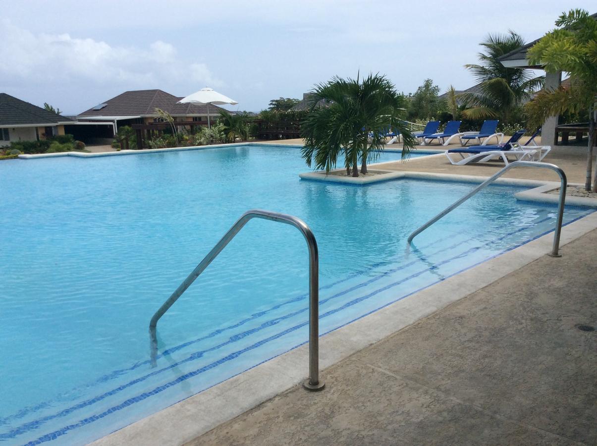 Richmond - Heroes Villa, Ac, Security, Access To Pool, Playground & Private Beach - Welcome Breakfast Basket Екстериор снимка